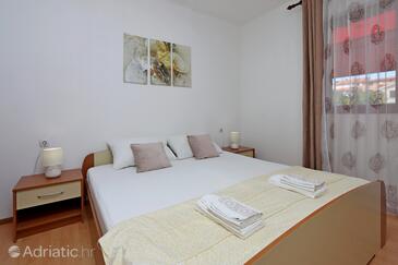 Apartments by the sea Supetarska Draga - Donja, Rab - 5030