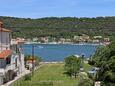 Supetarska Draga - Donja, Terraza - vistas en alojamiento de tipo apartment, se admiten mascotas y WiFi.