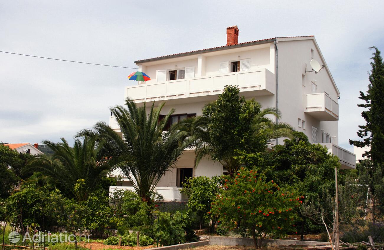 Apartments by the sea Barbat, Rab - 5035