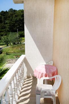 Apartamenty i pokoje z parkingiem Palit, Rab - 5039