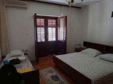 Apartmány s parkovištěm Palit, Rab - 5048