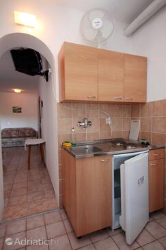 Апартаменти біля моря Суха Пунта - Suha Punta, Раб - Rab - 5050