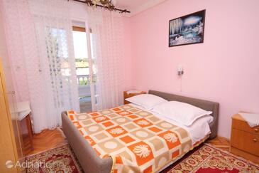 Apartments and rooms with parking space Palit, Rab - 5061