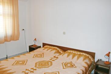 Družinski apartmaji ob morju Jezera, Murter - 5062