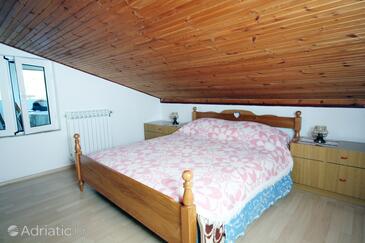 Apartments and rooms with parking space Kampor, Rab - 5064