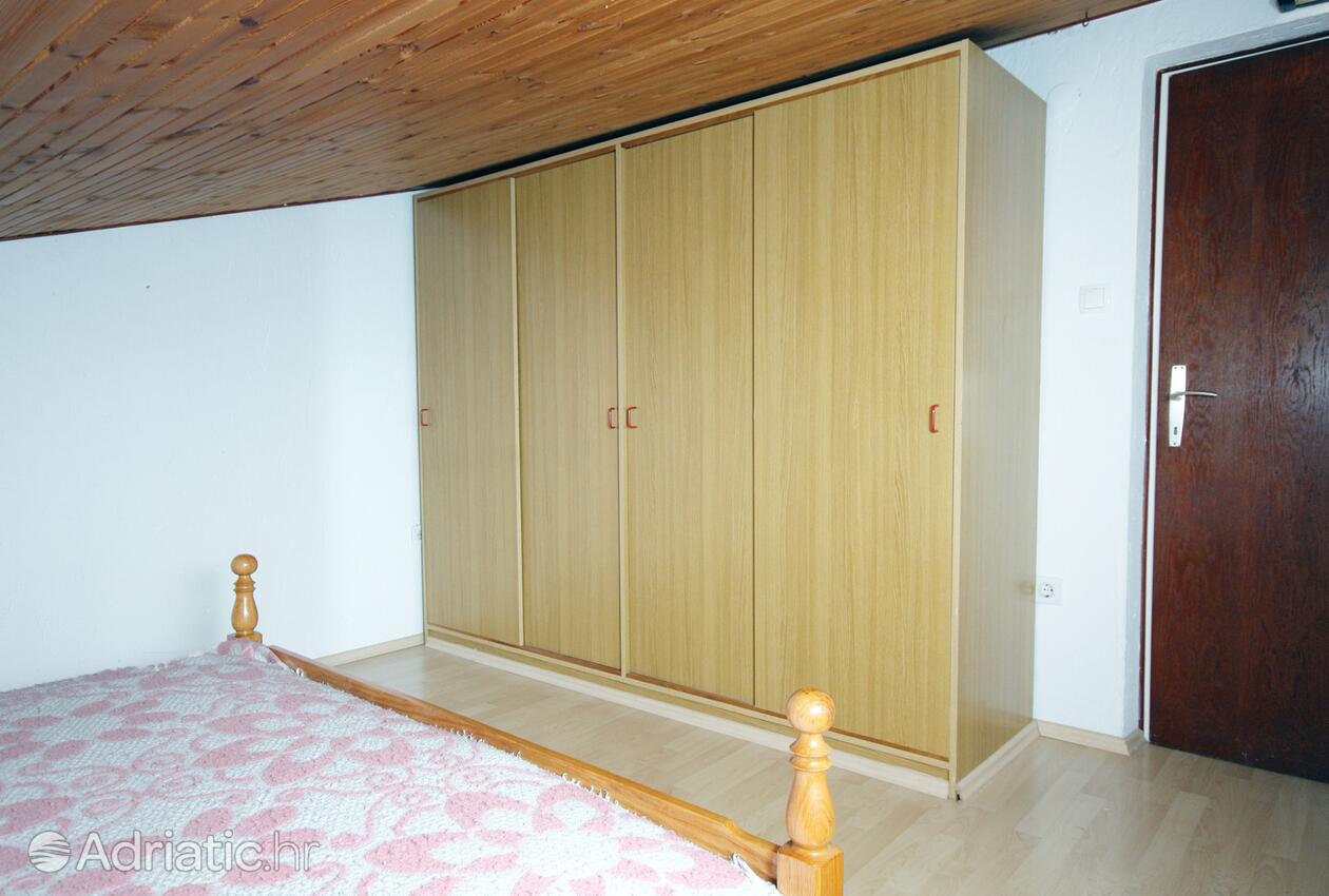A-5064-a - Alloggi privati - Appartamenti e camere con parcheggio Kampor, Arbe - Rab