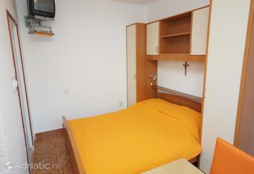 Apartmány a pokoje s parkovištěm  Kampor, Rab - 5064