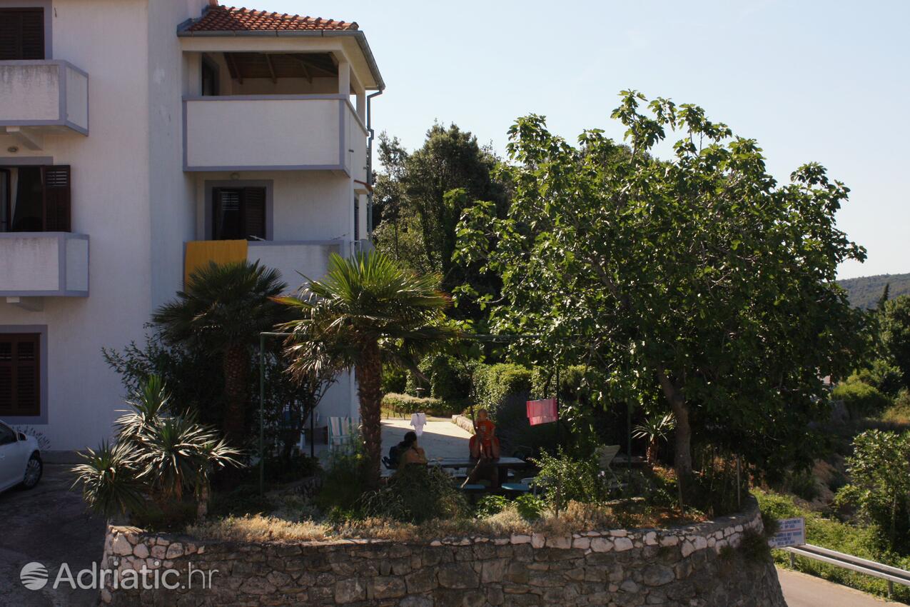 S-5064-b - Alloggi privati - Appartamenti e camere con parcheggio Kampor, Arbe - Rab