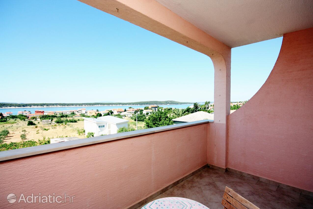 Apartmanok és szobák parkolóhellyel Barbat, Rab - 5070