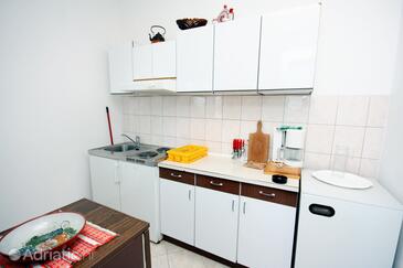 Apartments and rooms with parking space Barbat, Rab - 5070