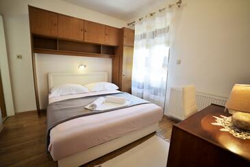 Apartmány s bazénom pre rodiny Mundanije, Rab - 5072