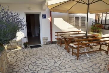 Apartmány s bazénom pre rodiny Mundanije, Rab - 5072