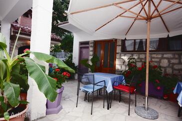 Apartmani i sobe uz more Banjol, Rab - 5077