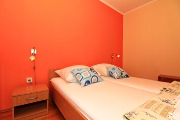 Ferienwohnungen mit Parkplatz Jezera, Murter - 5079