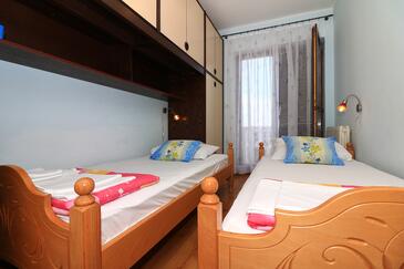 Ferienwohnungen mit Parkplatz Jezera, Murter - 5079