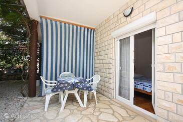 Apartmány a pokoje s parkovištěm  Jezera, Murter - 5082