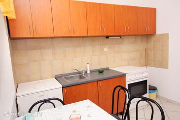 Apartmani uz more Tisno, Murter - 5086