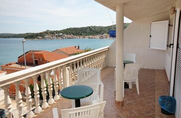 Apartments by the sea Tisno, Murter - 5086