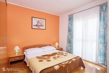 Ferienwohnungen mit Parkplatz Murter - 5088