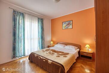 Ferienwohnungen mit Parkplatz Murter - 5088