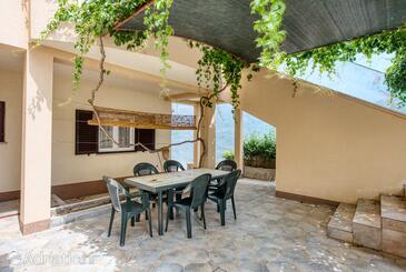 Apartmaji s parkingom Murter - 5088