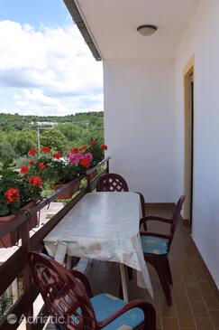 Apartments by the sea Tisno, Murter - 5091