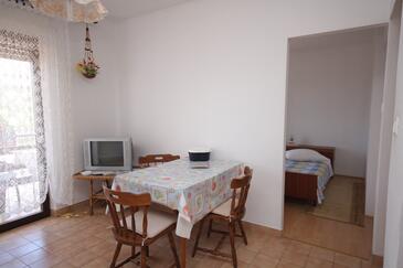 Studio apartments Tisno, North Dalmatia