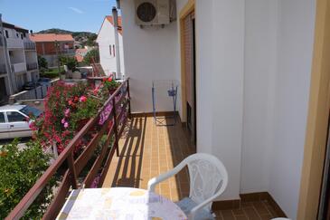 Studio apartments Tisno, North Dalmatia