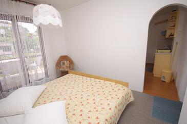 Studio apartments Tisno, North Dalmatia