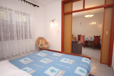 Studio apartments Tisno, North Dalmatia