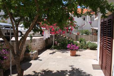 Studio apartments Tisno, North Dalmatia