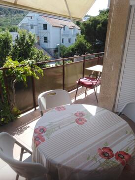 Apartments with parking space Murter - 5098