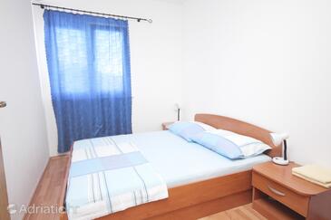 Апартаменти з паркуванням Муртер - Murter - 5099