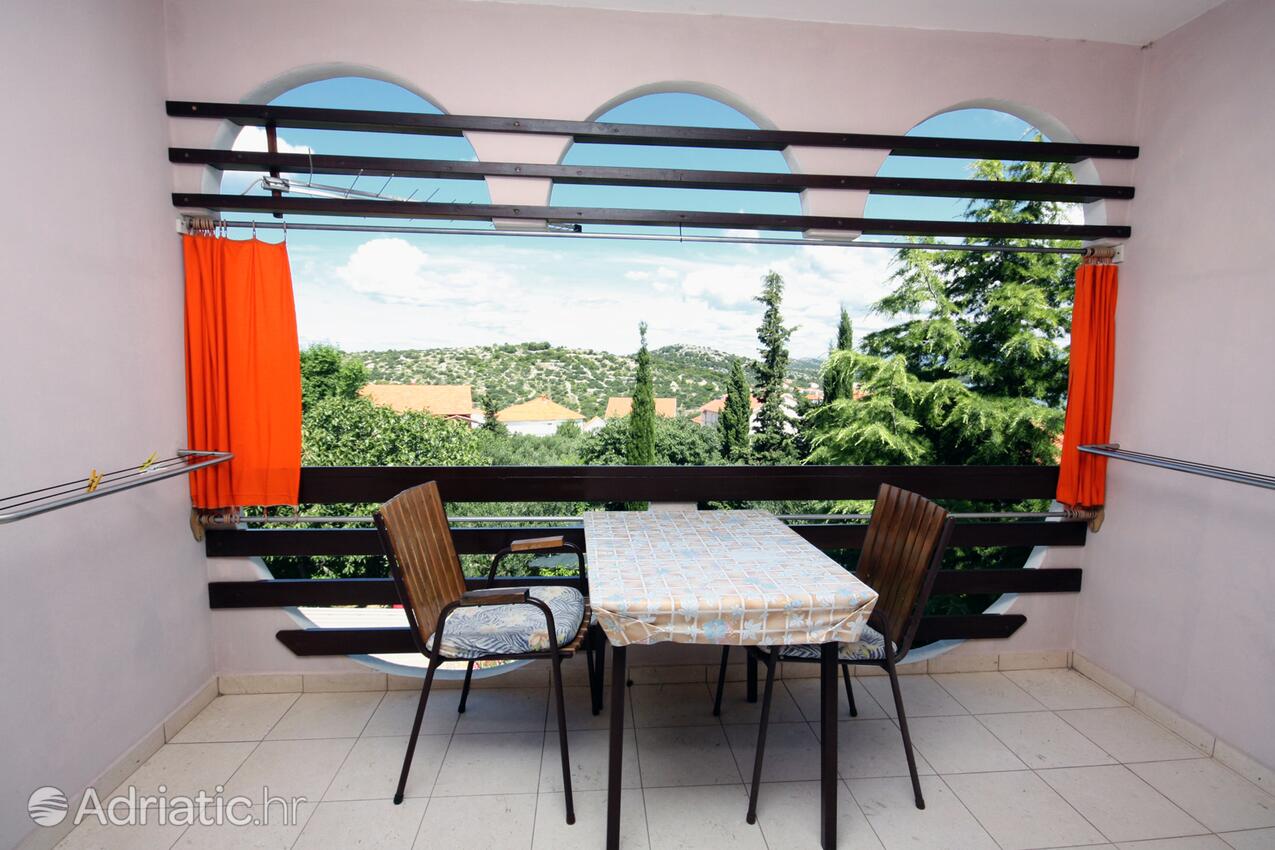 Apartamentos con parking Murter - 5102