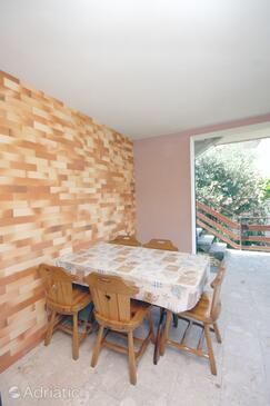 Apartmanok parkolóhellyel Murter - 5103