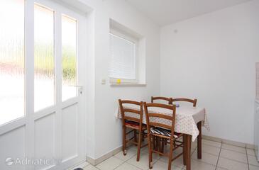 Apartamente cu parcare Jezera, Murter - 5107