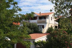 Апартаменты с парковкой Езера - Jezera, Муртер - Murter - 5109