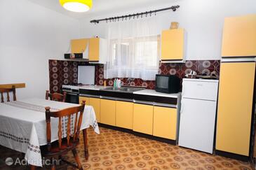 Apartments by the sea Tisno, Murter - 5110