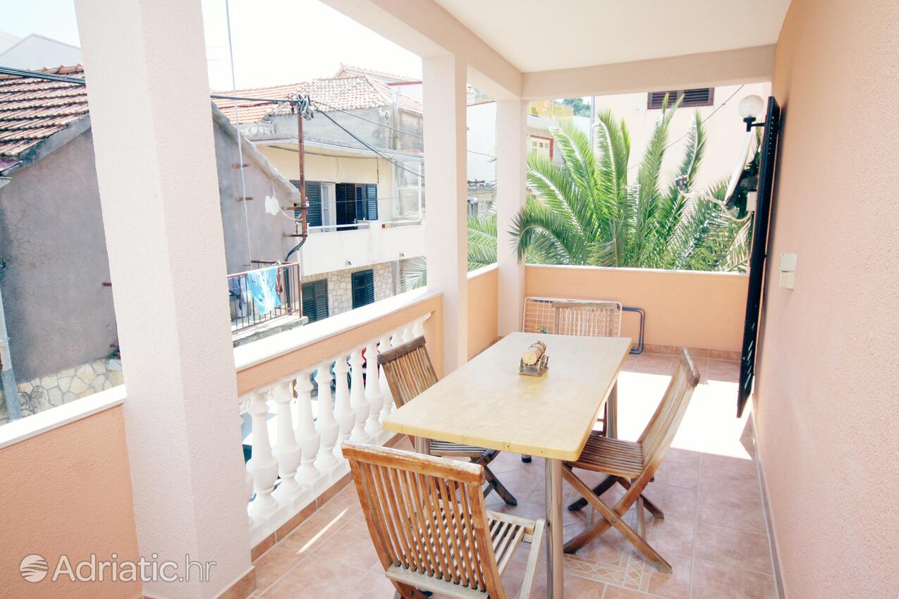 Appartamenti accanto al mare Stretto - Tisno, Morter - Murter - 5113