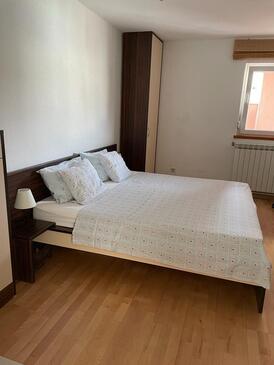 Apartmány s terasou Tisno, Severní Dalmácie