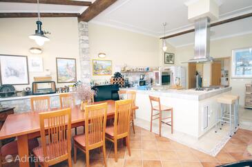 Apartmanok a tenger mellett Tisno, Murter - 5113