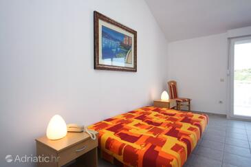 Apartments by the sea Jezera, Murter - 5118