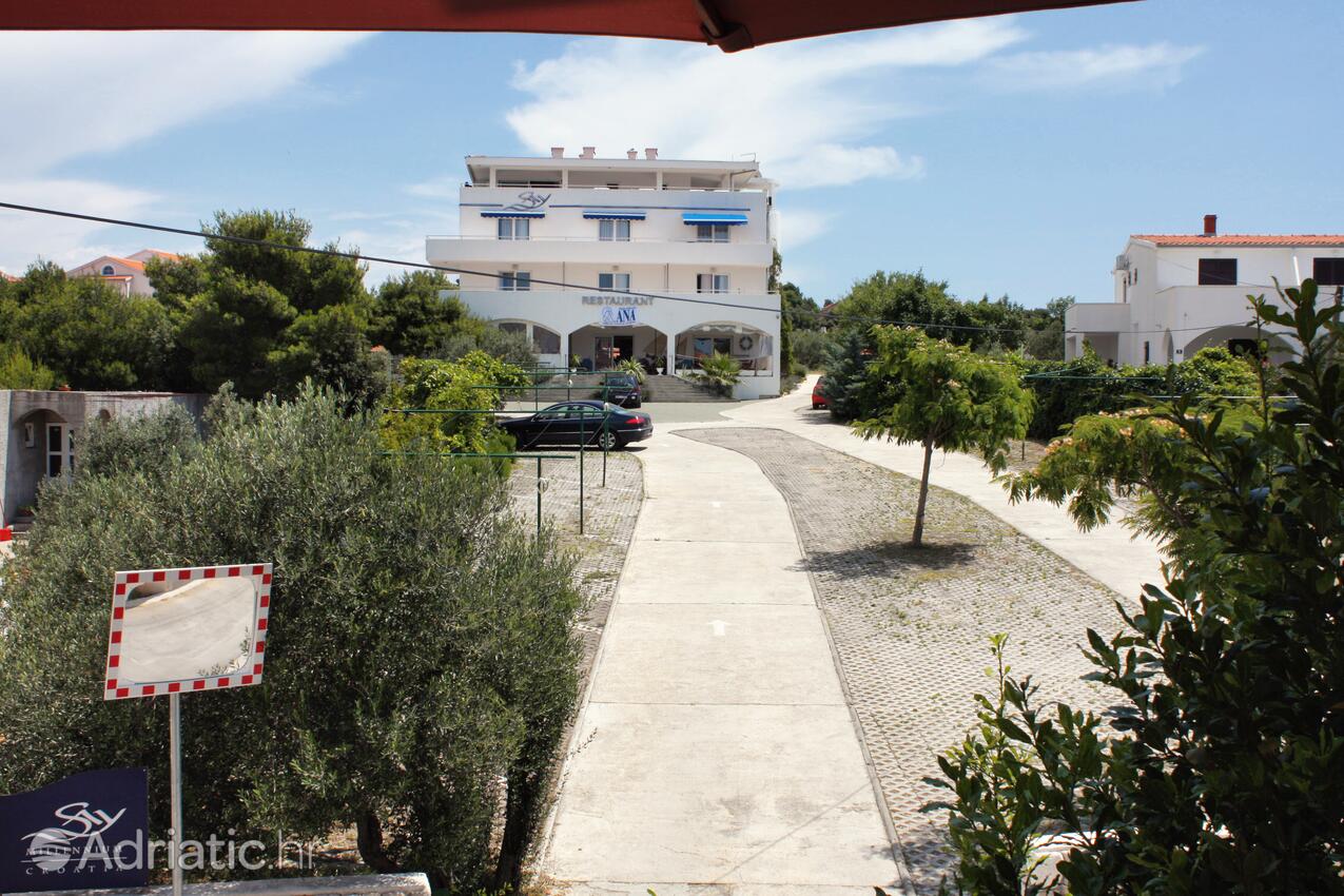A-5120-b - Private accommodation - Apartments by the sea Jezera, Murter