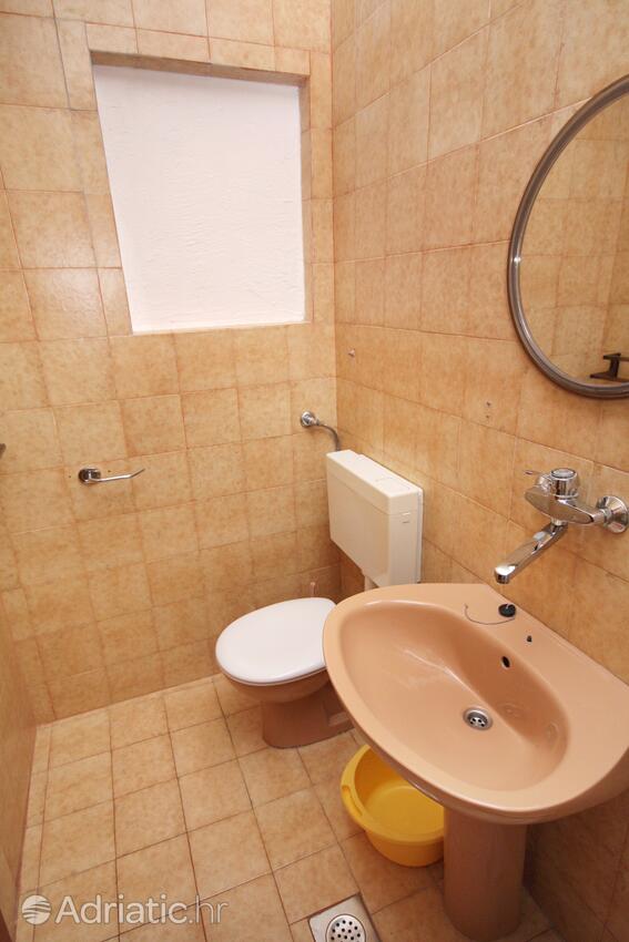 A-5120-c - Private accommodation - Apartments by the sea Jezera, Murter