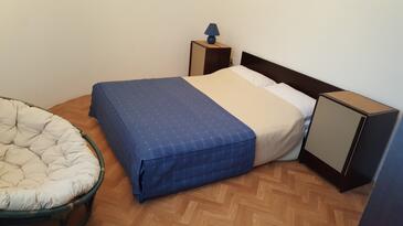 Apartments by the sea Jezera, Murter - 5120