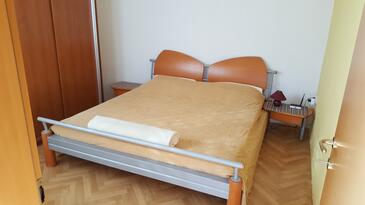 Apartments by the sea Jezera, Murter - 5120