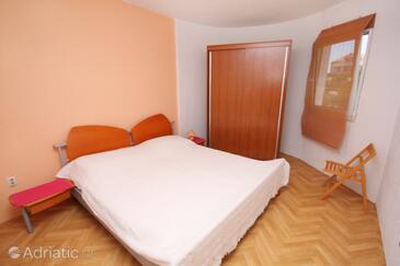 Apartments by the sea Jezera, Murter - 5120