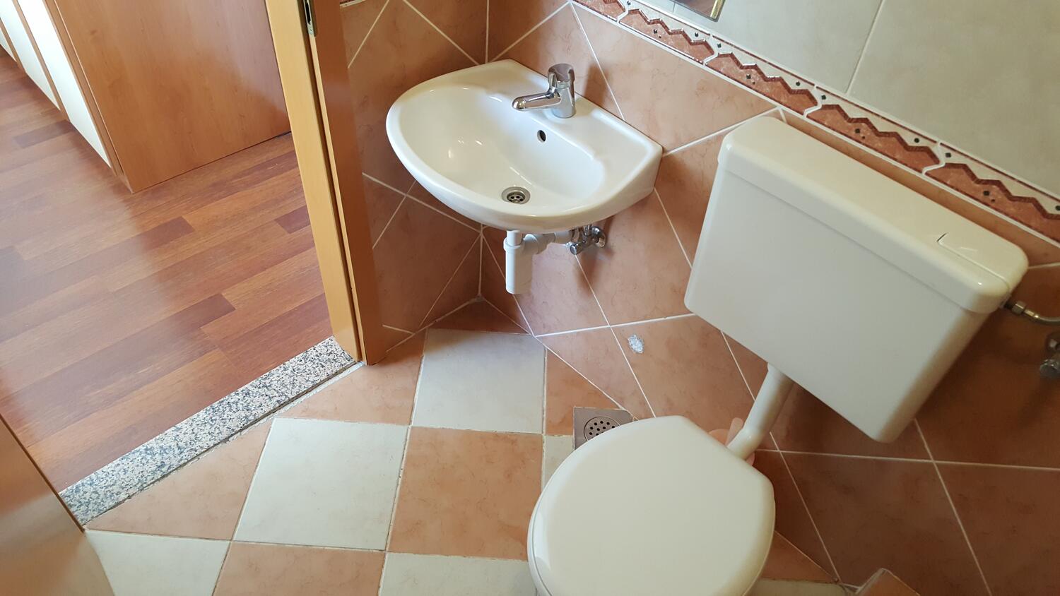 A-5120-e - Private accommodation - Apartments by the sea Jezera, Murter