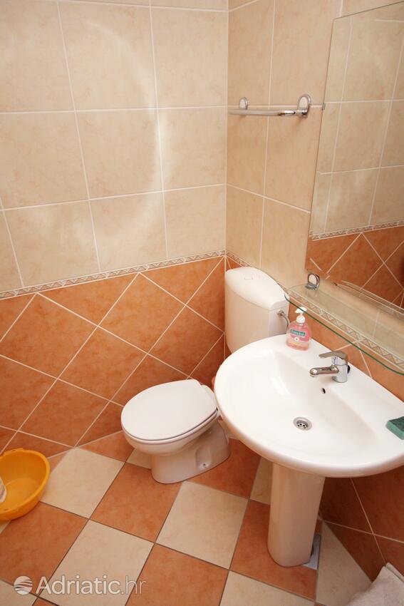 A-5120-f - Private accommodation - Apartments by the sea Jezera, Murter