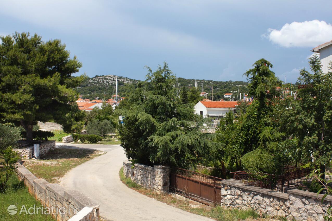 A-5120-f - Private accommodation - Apartments by the sea Jezera, Murter